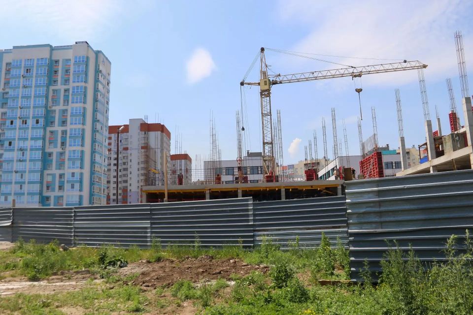 Строительство новой "суперполиклиники" в Барнауле идет полным ходом Строительство новой "суперполиклиники" в Барнауле идет полным ходом