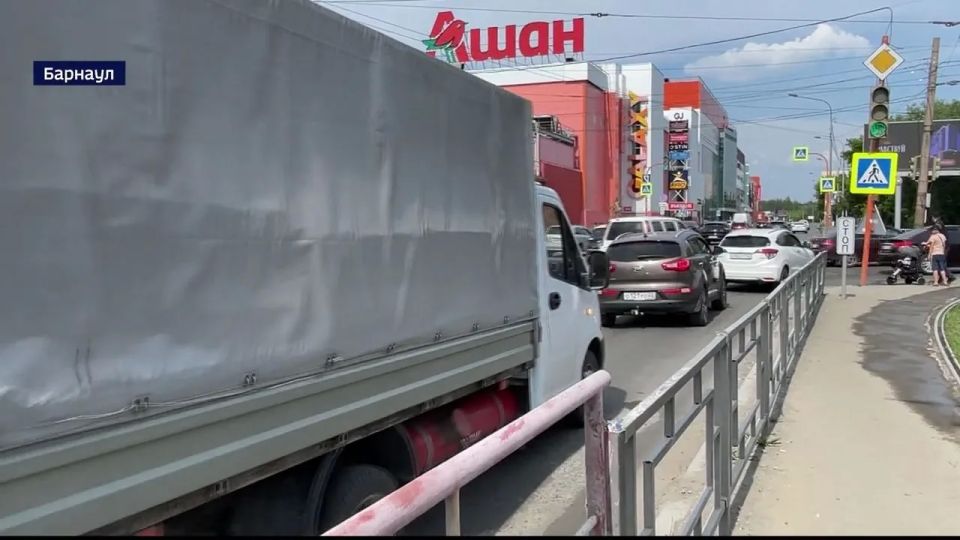 В Барнауле приступят к ремонту чётной стороны проспекта Строителей
