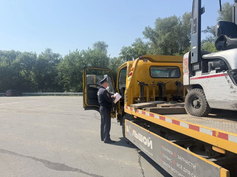 В Барнауле проведено профилактическое мероприятие по обеспечению безопасности пассажирских и грузовых перевозок В Барнауле проведено профилактическое мероприятие по обеспечению безопасности пассажирских и грузовых перевозок