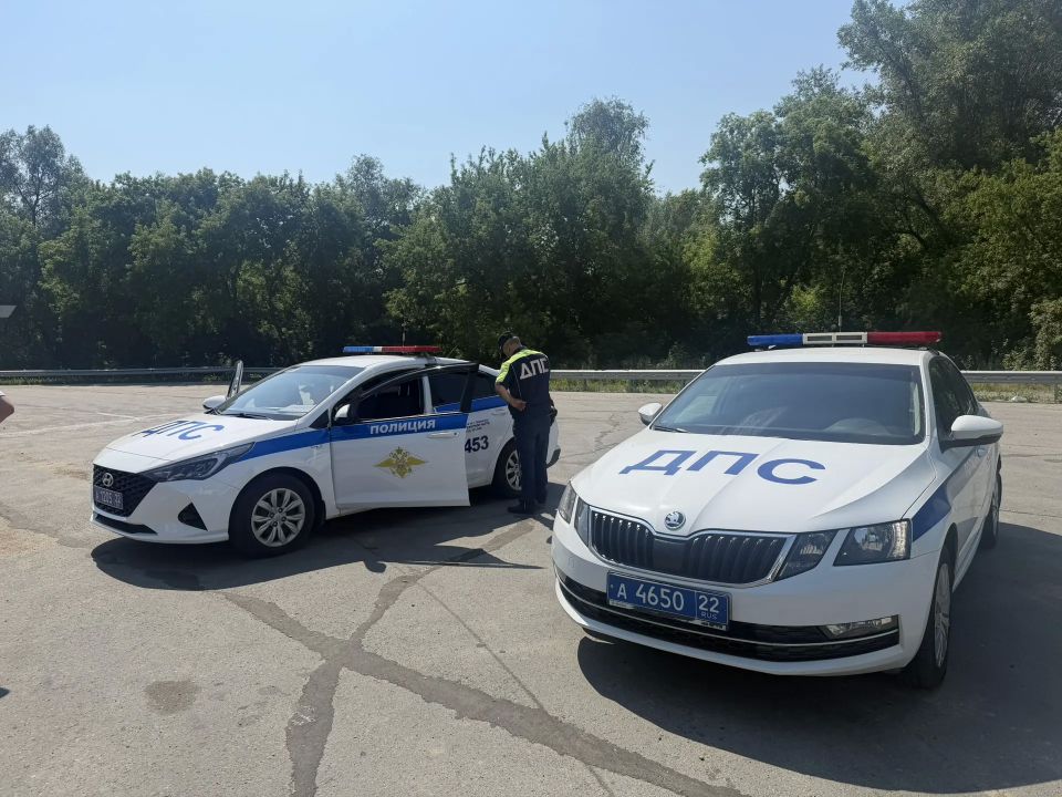 В Барнауле проведено профилактическое мероприятие по обеспечению безопасности пассажирских и грузовых перевозок В Барнауле проведено профилактическое мероприятие по обеспечению безопасности пассажирских и грузовых перевозок