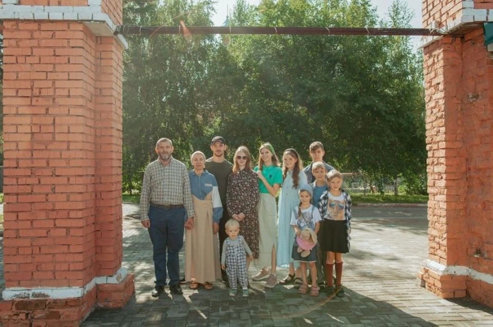 Бийчане удостоены ордена «Родительская слава» за воспитание девятерых детей Бийчане удостоены ордена «Родительская слава» за воспитание девятерых детей