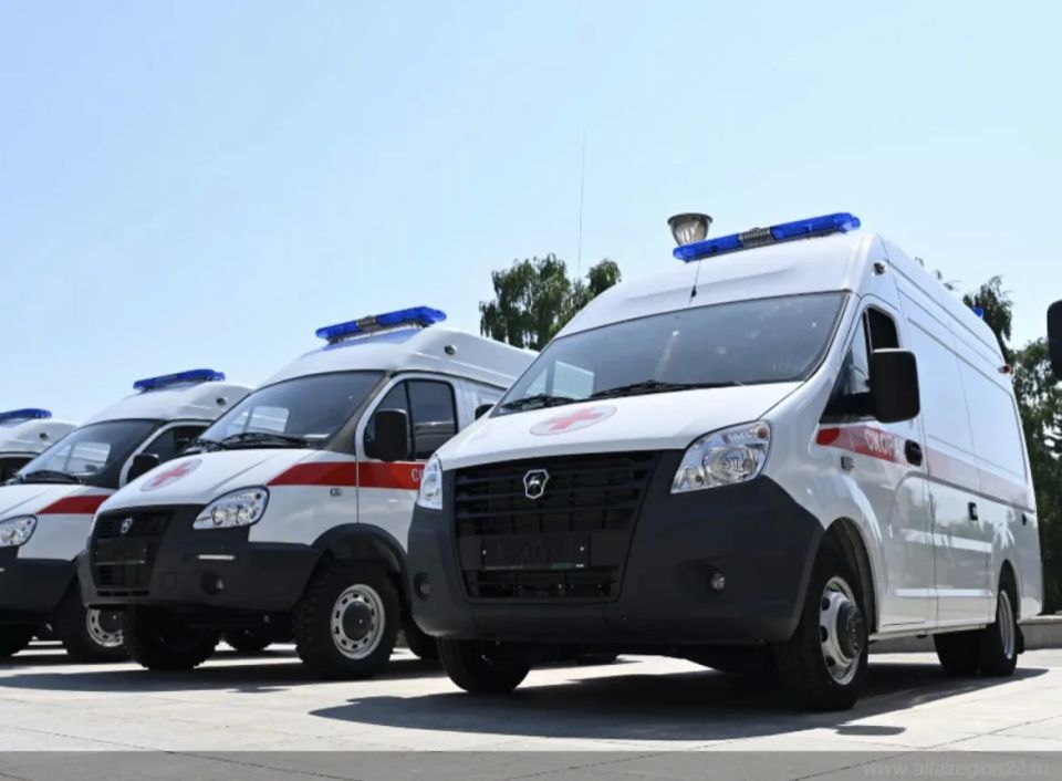 28 новых машин скорой помощи получили больницы Алтайского края 28 новых машин скорой помощи получили больницы Алтайского края