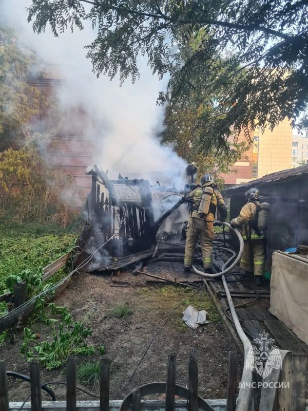 В Барнауле ликвидирован пожар на улице Чернышевского