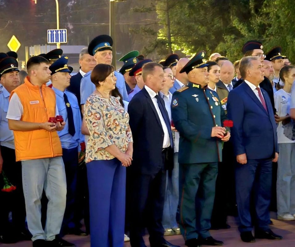 В День памяти и скорби прокурор Алтайского края Антон Герман присоединился к общероссийской патриотической акции «Свеча памяти»