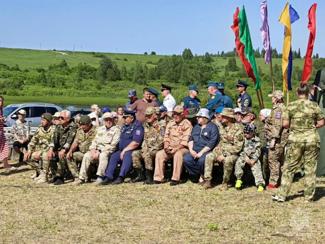 МЧС России — на IV Сибирском военно-патриотическом слёте «РОССИЯ МОЛОДАЯ» МЧС России — на IV Сибирском военно-патриотическом слёте «РОССИЯ МОЛОДАЯ»