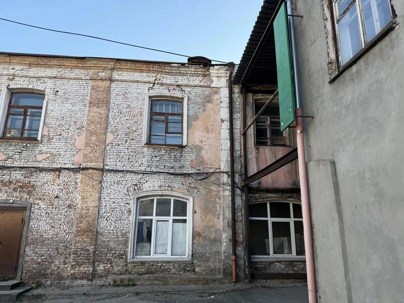 Знаете ли вы, что в Барнауле есть уникальное место, где во время войны призывники оставляли надписи перед уходом на фронт? Знаете ли вы, что в Барнауле есть уникальное место, где во время войны призывники оставляли надписи перед уходом на фронт?