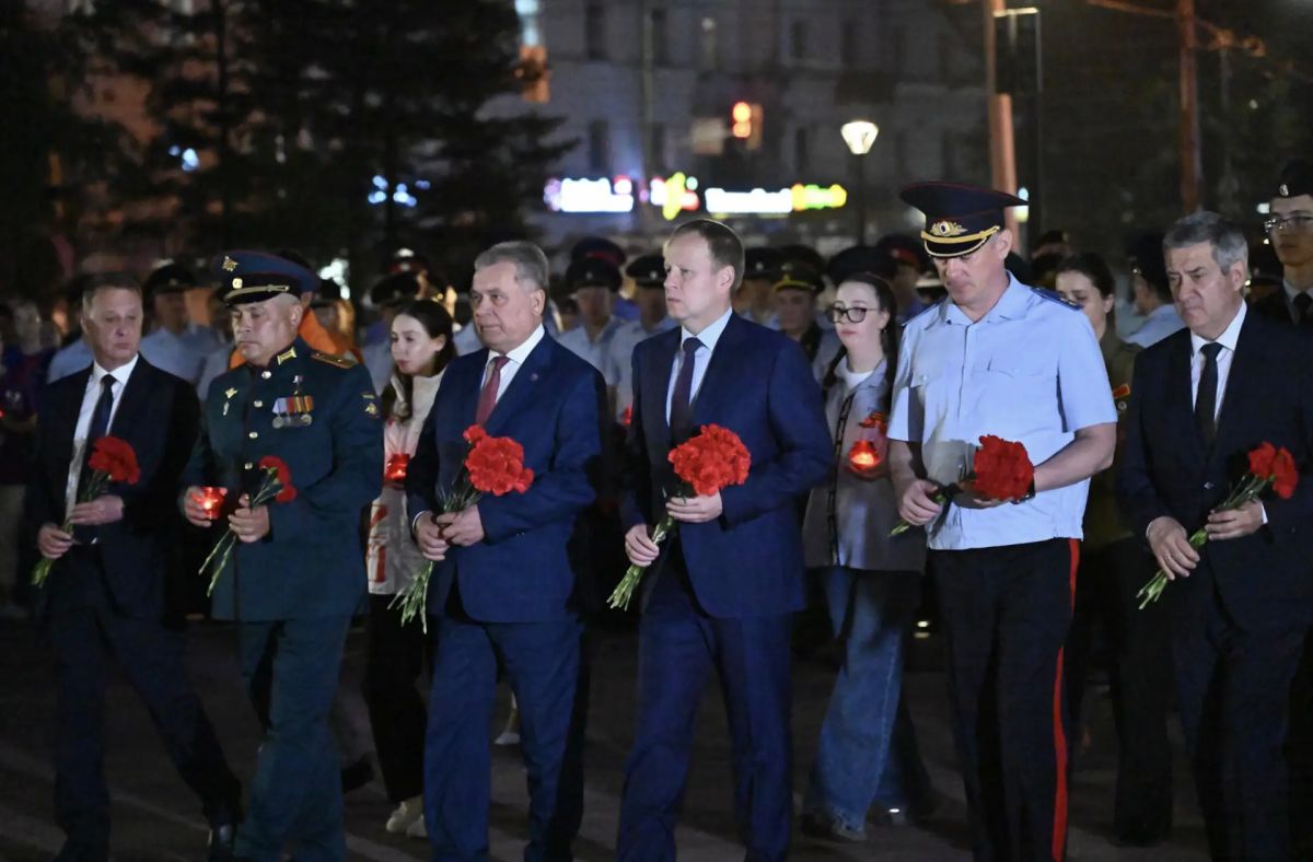 Виктор Томенко: Сегодня в День памяти и скорби провели в Алтайском крае акции «Свеча памяти» и «Огненные картины войны»