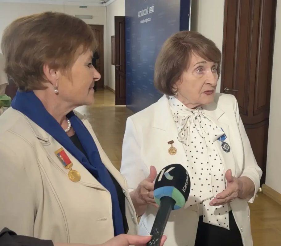 Виктор Томенко: Уже после Слета совета женщин Алтайского края лично пообщался с его участницами Виктор Томенко: Уже после Слета совета женщин Алтайского края лично пообщался с его участницами