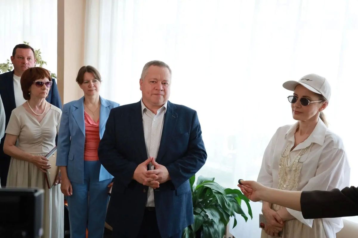 Именная аудитория Валерия Золотухина открылась в Алтайском институте культуры Именная аудитория Валерия Золотухина открылась в Алтайском институте культуры