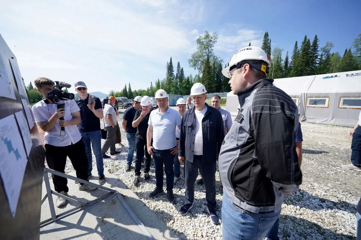Полномочный представитель Президента России в СФО Анатолий Серышев оценил ход реализации стратегических инвестиционных проектов в Шерегеше Полномочный представитель Президента России в СФО Анатолий Серышев оценил ход реализации стратегических инвестиционных проектов в Шерегеше