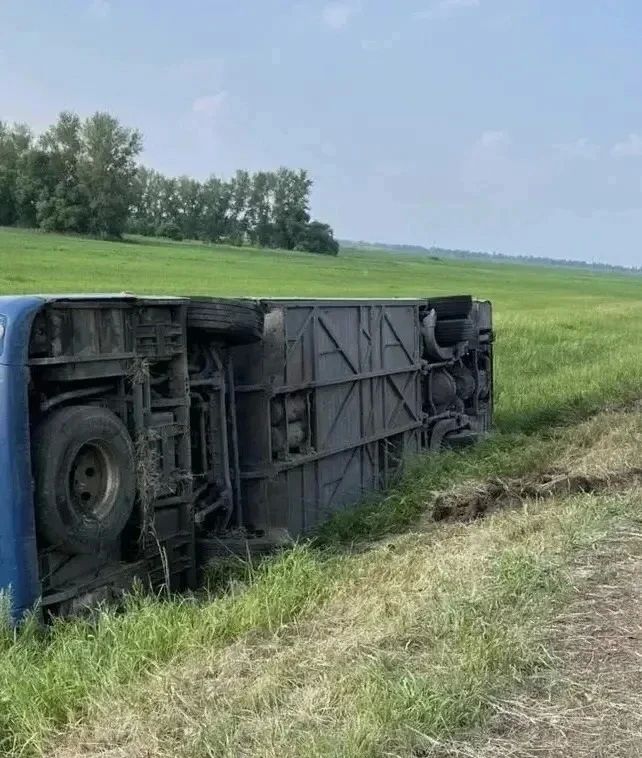В Алтайском крае следователями СК возбуждено уголовное дело по факту дорожно-транспортного происшествия с рейсовым автобусом, в котором пострадали пассажиры
