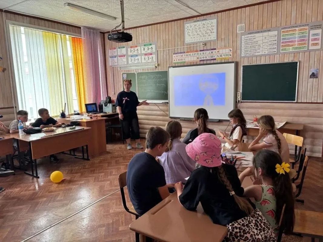 Алейская городская и Ключевская ТИК реализуют правовые площадки «Учимся выбирать» в пришкольных лагерях края Алейская городская и Ключевская ТИК реализуют правовые площадки «Учимся выбирать» в пришкольных лагерях края