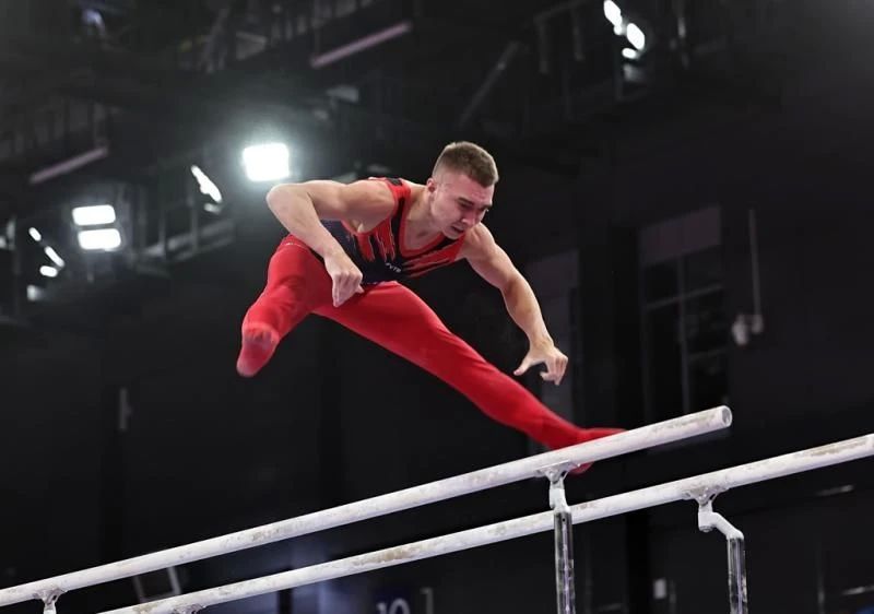 Сергей Найдин по итогам квалификации чемпионата России поборется за медали в вольных упражнениях, на коне, брусьях и перекладине Сергей Найдин по итогам квалификации чемпионата России поборется за медали в вольных упражнениях, на коне, брусьях и перекладине