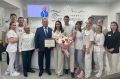 Председатель АКЗС вручил Почетную грамоту АКЗС Екатерине Серебряковой