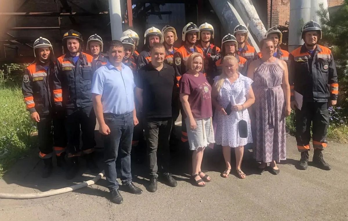 На промышленном предприятии Барнаула прошли учения городских спасателей На промышленном предприятии Барнаула прошли учения городских спасателей