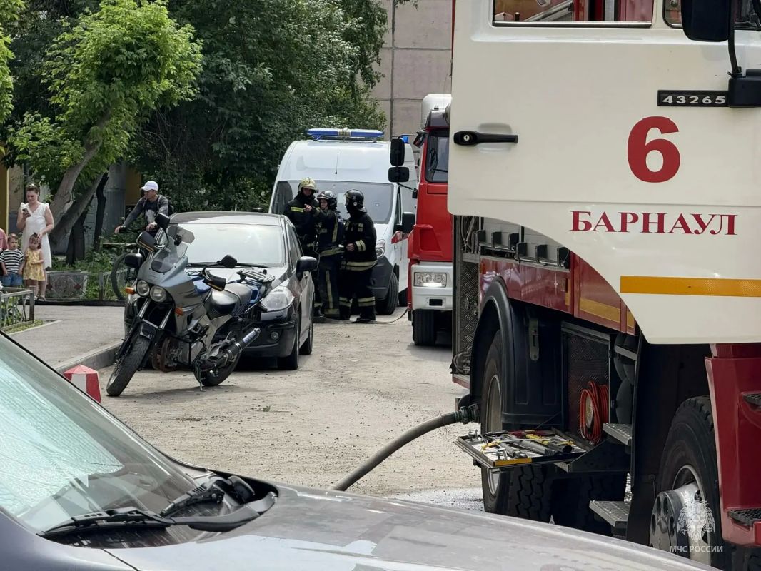 Возгорание балконов ликвидировано Возгорание балконов ликвидировано