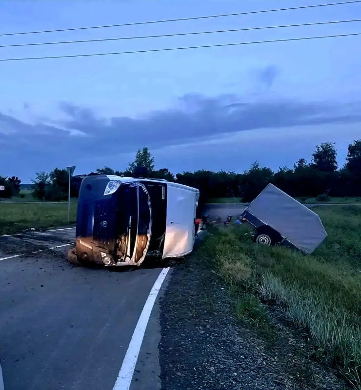 В Алтайском крае следователи СК выясняют обстоятельства ДТП с пассажирской «Газелью»
