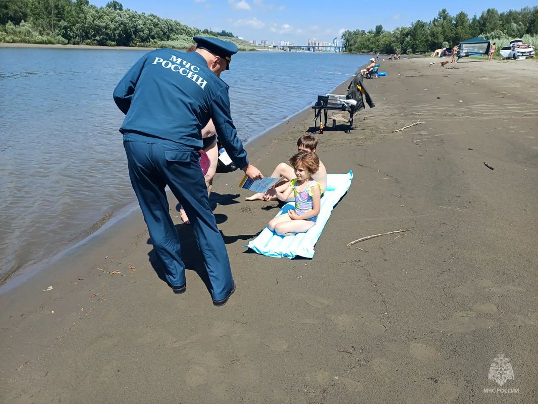 В Алтайском крае продолжается профилактическая акция «Вода – безопасная территория» В Алтайском крае продолжается профилактическая акция «Вода – безопасная территория»