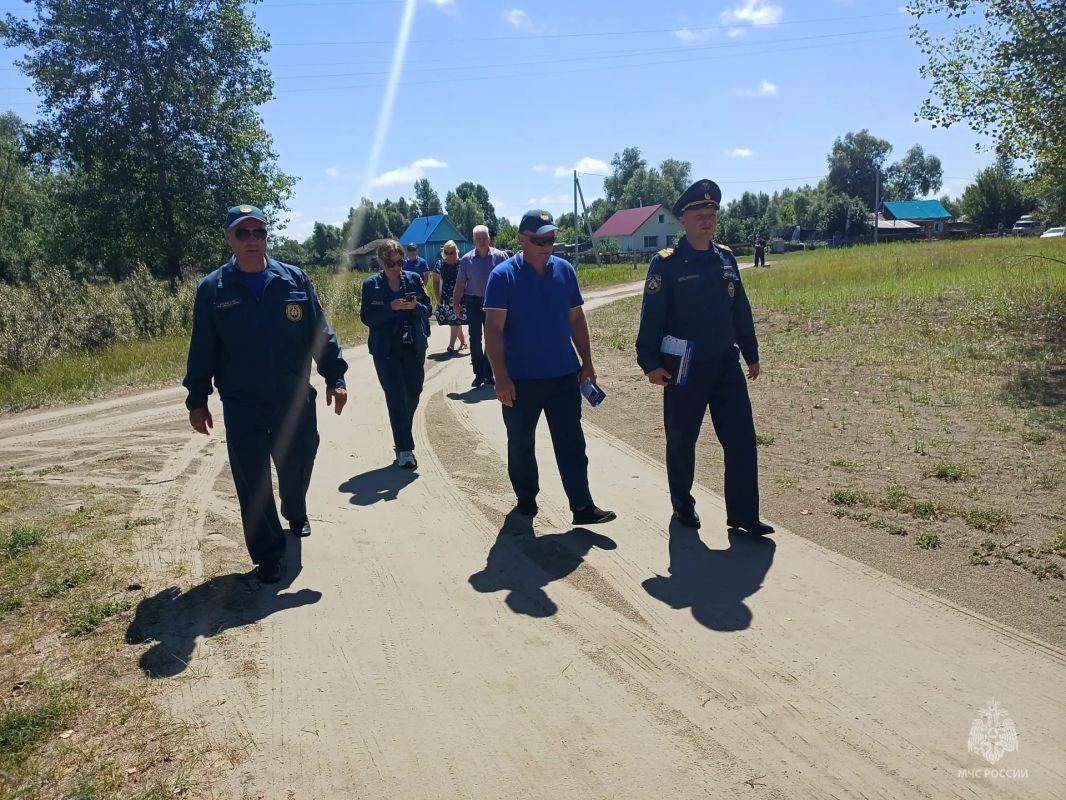 В Алтайском крае продолжается профилактическая акция «Вода – безопасная территория» В Алтайском крае продолжается профилактическая акция «Вода – безопасная территория»