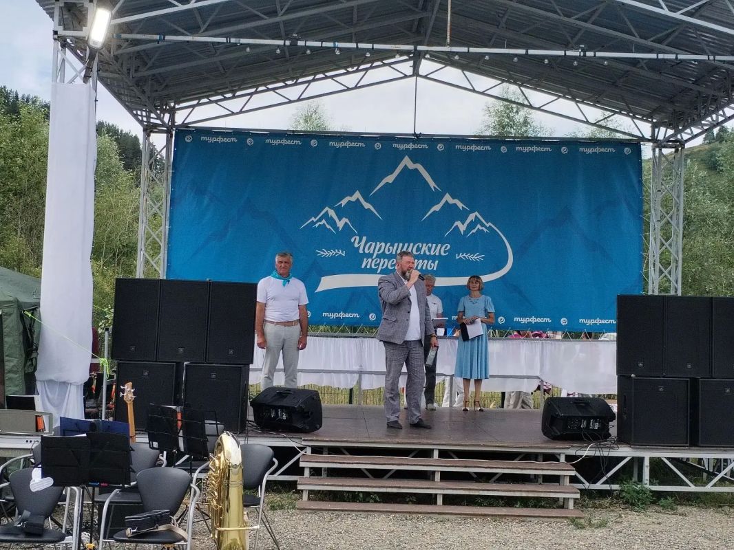 Туристический фестиваль «Чарышские перекаты» проходит в Чарышском районе Туристический фестиваль «Чарышские перекаты» проходит в Чарышском районе