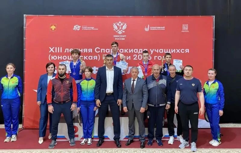 Анна Колупаева и Денис Берш из Камня-на-Оби - призёры турнира по боксу XIII Спартакиады учащихся России Анна Колупаева и Денис Берш из Камня-на-Оби - призёры турнира по боксу XIII Спартакиады учащихся России