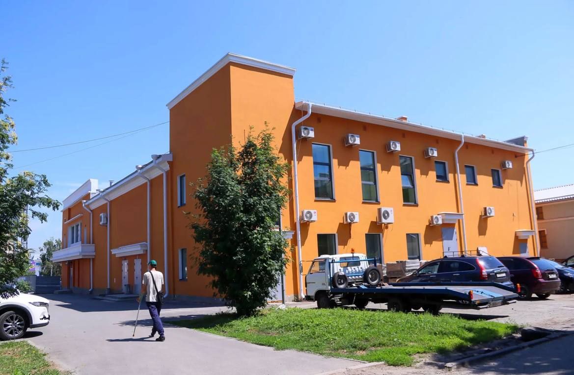 В центре Барнаула продолжается обновление знаменитого планетария В центре Барнаула продолжается обновление знаменитого планетария