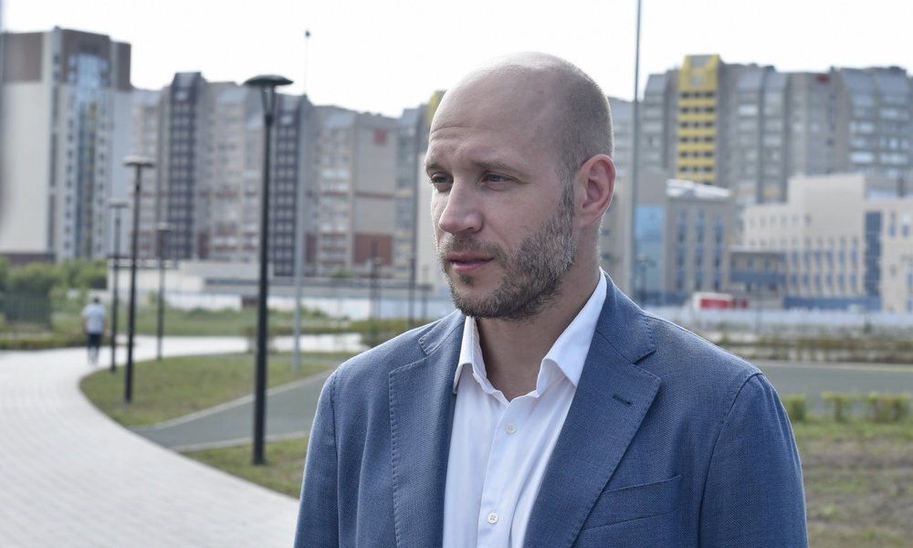 Александр Локтев оценил, как ведется благоустройство барнаульской общественной территории по улице Шумакова, 9 Александр Локтев оценил, как ведется благоустройство барнаульской общественной территории по улице Шумакова, 9
