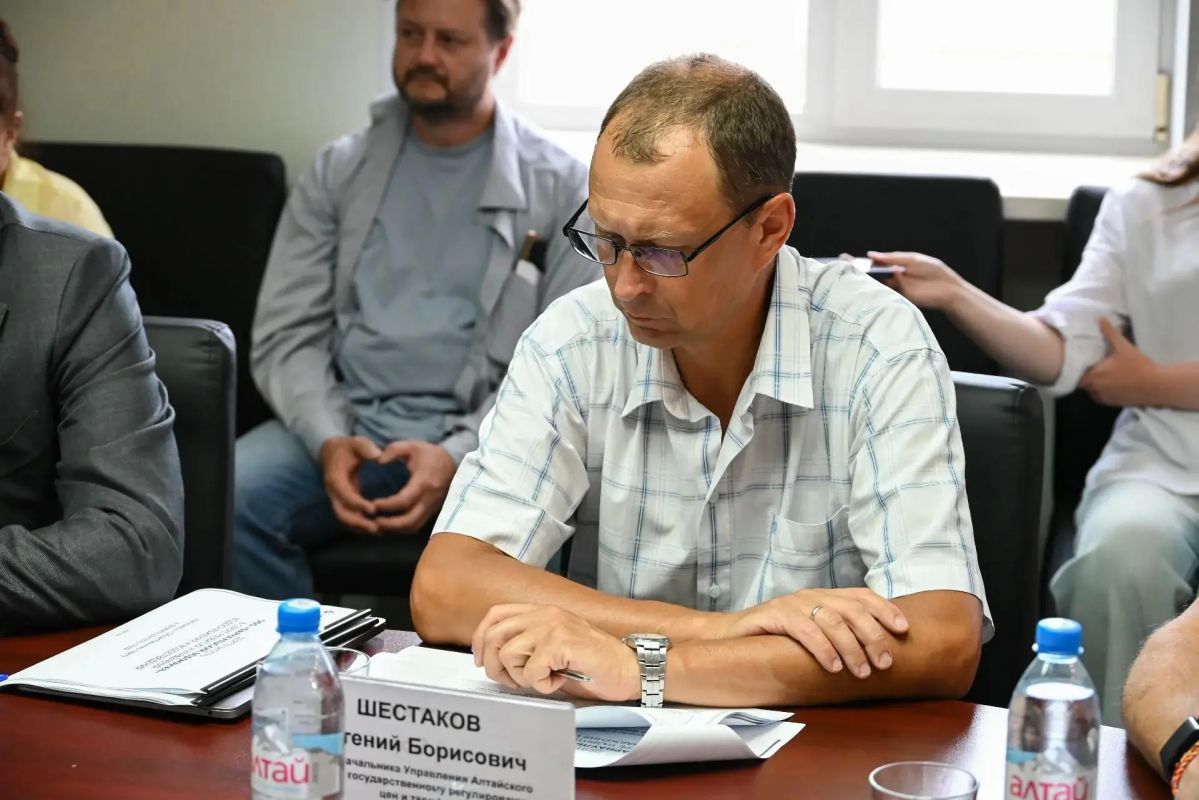 В Барнауле обсудили развитие коммунальной инфраструктуры: концессии, инвестиции и планы на 2026 год В Барнауле обсудили развитие коммунальной инфраструктуры: концессии, инвестиции и планы на 2026 год