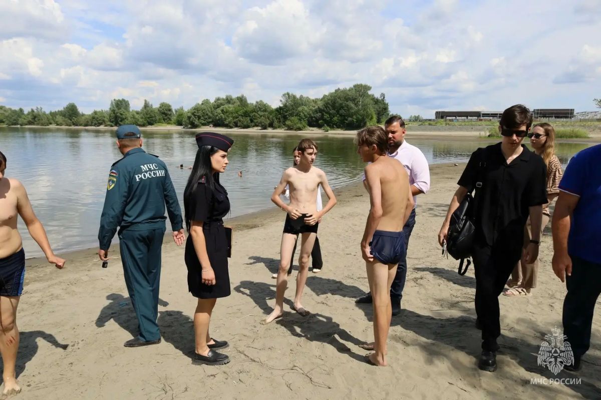 Вода ошибок не прощает: в Барнауле прошли профилактические рейды Вода ошибок не прощает: в Барнауле прошли профилактические рейды