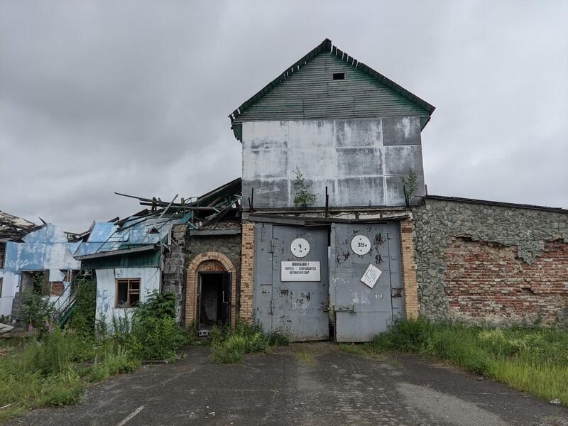 Здесь вам не курорт. Что осталось от заброшенной колонии в Шерегеше Здесь вам не курорт. Что осталось от заброшенной колонии в Шерегеше