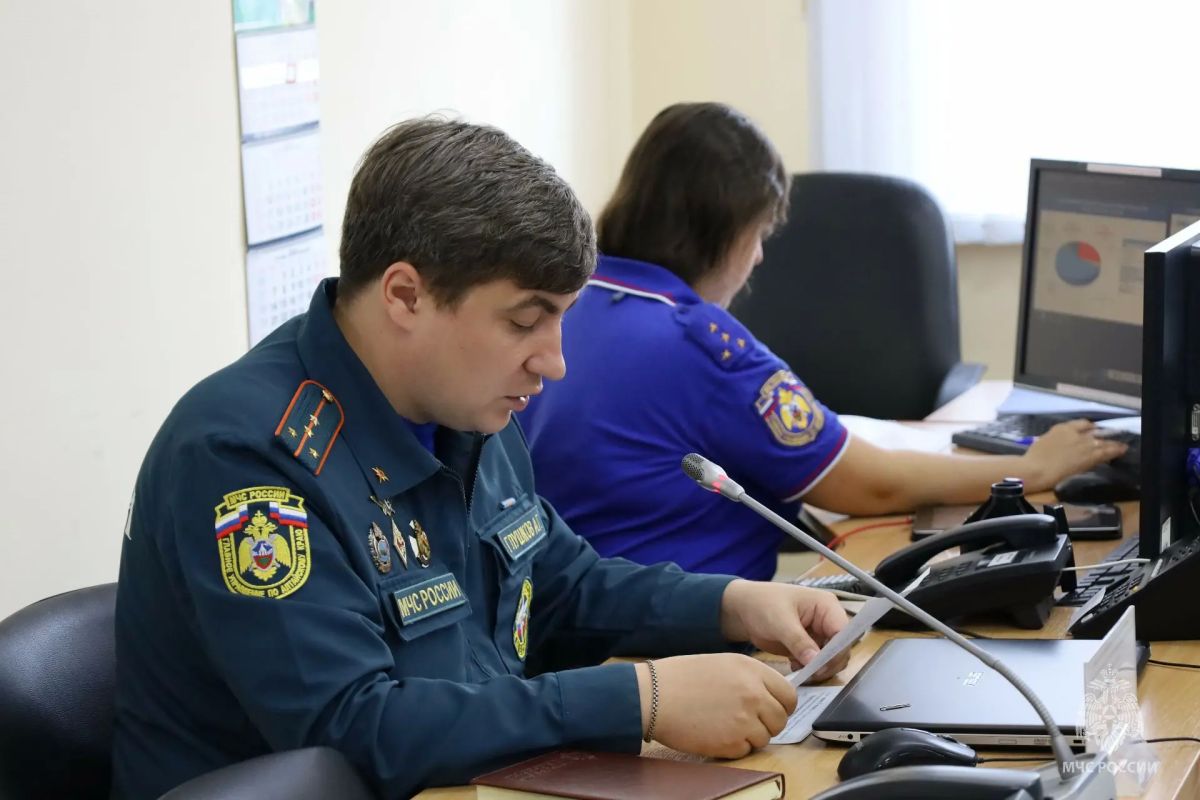 Итоги июня подвели на совещании в МЧС: безопасность детей и аномальная жара – в центре внимания Итоги июня подвели на совещании в МЧС: безопасность детей и аномальная жара – в центре внимания