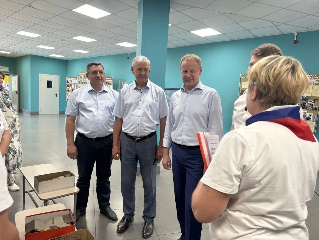 Волонтёры Шелаболихинского района создают обереги для бойцов СВО Волонтёры Шелаболихинского района создают обереги для бойцов СВО