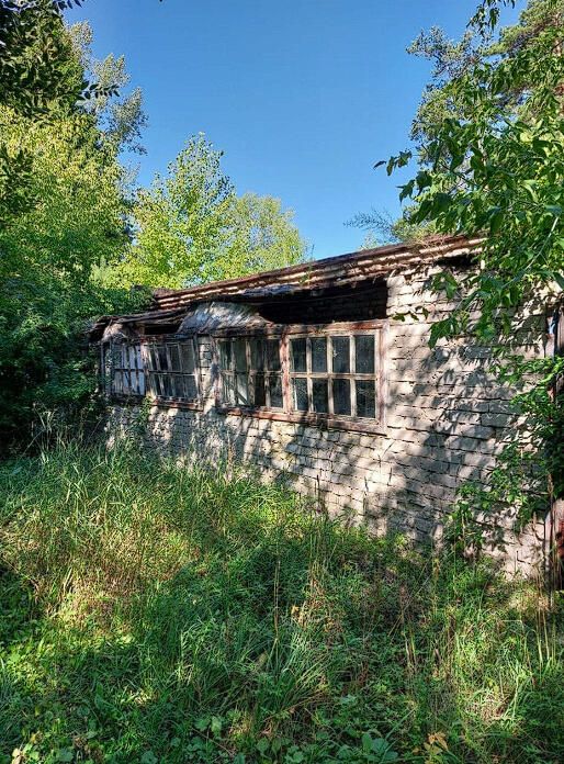 Заброшенный оздоровительный лагерь «Радуга» продают недалеко от Новоалтайска Заброшенный оздоровительный лагерь «Радуга» продают недалеко от Новоалтайска
