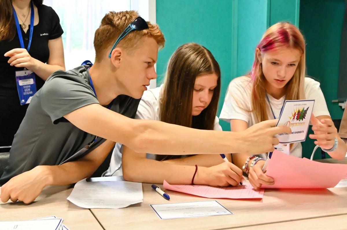 Детский лагерь отдыха «Дружных» открыл свои двери для выборов в совет «Дружных лидеров» Детский лагерь отдыха «Дружных» открыл свои двери для выборов в совет «Дружных лидеров»