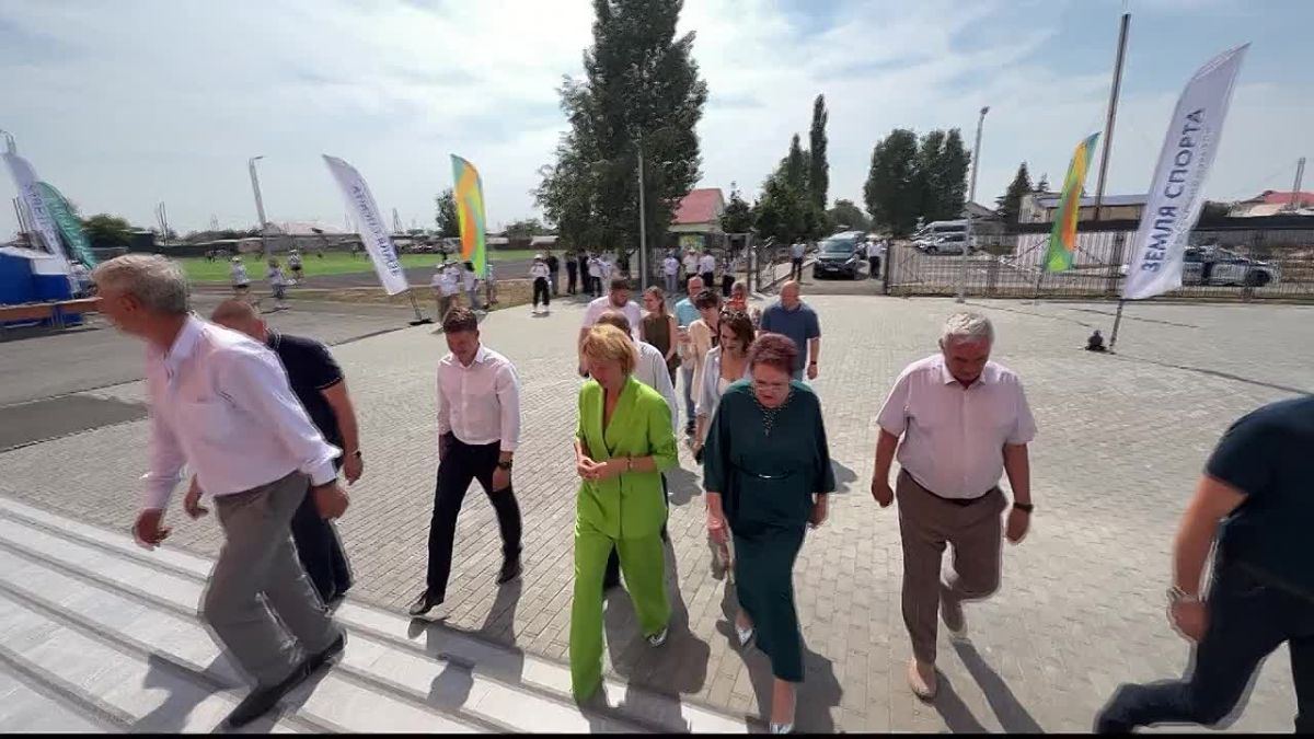 Министр сельского хозяйства России Оксана Лут побывала в Кулунде