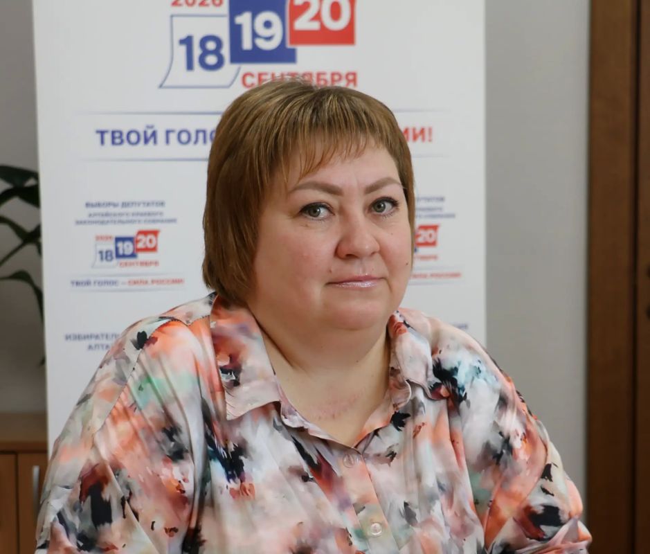 Боровикова Евгения Анатольевна представила в Рабочую группу Крайизбиркома документы о выдвижении в качестве кандидата в депутаты Государственной Думы по округу № 46
