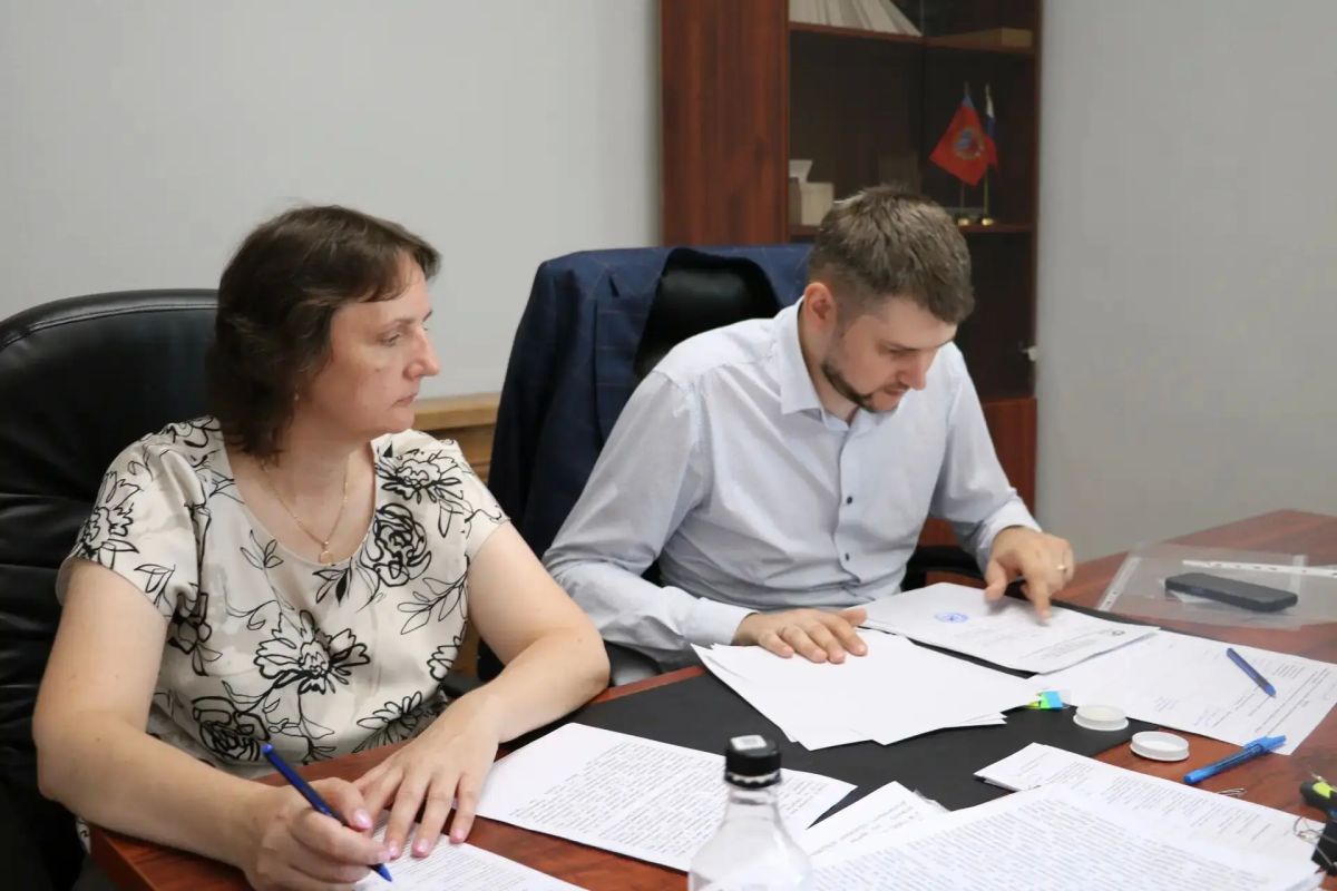 Региональное отделение Социалистической политической партии СПРАВЕДЛИВАЯ РОССИЯ в Алтайском крае представило документы в Рабочую группу Крайизбиркома Региональное отделение Социалистической политической партии СПРАВЕДЛИВАЯ РОССИЯ в Алтайском крае представило документы в Рабочую группу Крайизбиркома