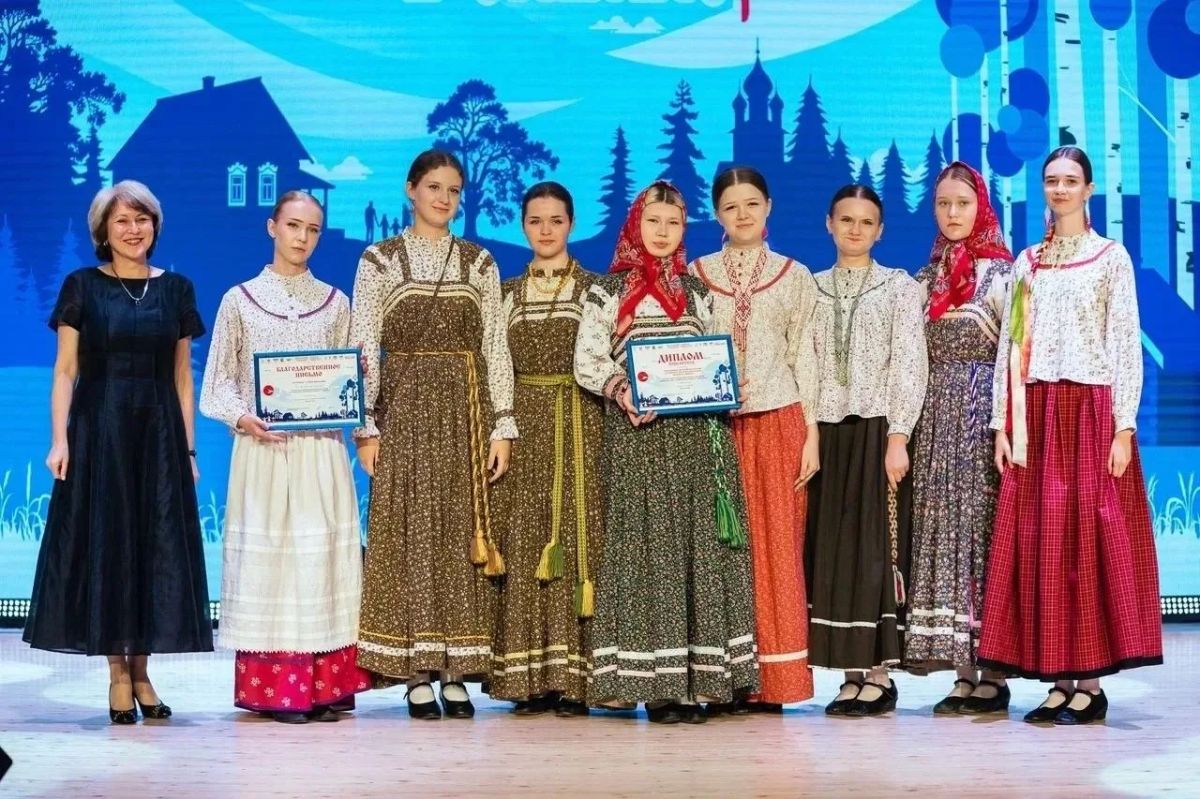 Образцовый детский коллектив Алтайского края – победитель федерального этапа XI Всероссийского детского фестиваля народной культуры «Наследники традиций» Образцовый детский коллектив Алтайского края фольклорный ансамбль... Образцовый детский коллектив Алтайского края – победитель федерального этапа XI Всероссийского детского фестиваля народной культуры «Наследники традиций» Образцовый детский коллектив Алтайского края фольклорный ансамбль...