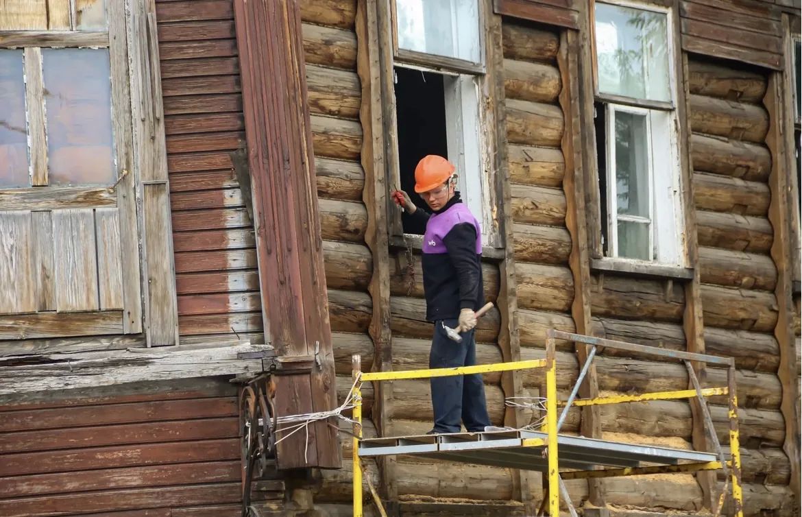 В центре Барнаула восстанавливают старинный особняк с историей В центре Барнаула восстанавливают старинный особняк с историей