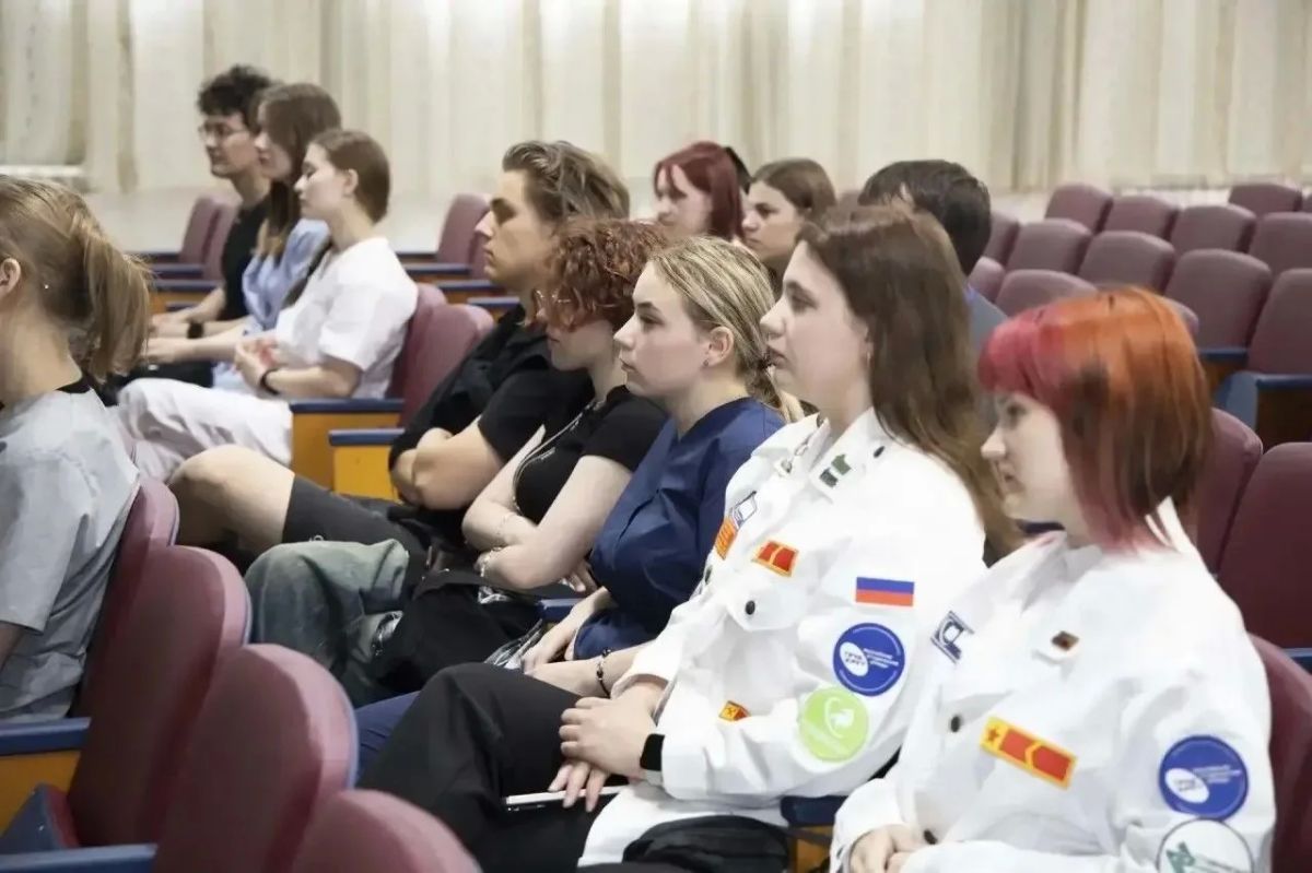 Бойцы студенческого медицинского отряда «Аметист» приступили к работе в БСМП №2 Бойцы студенческого медицинского отряда «Аметист» приступили к работе в БСМП №2