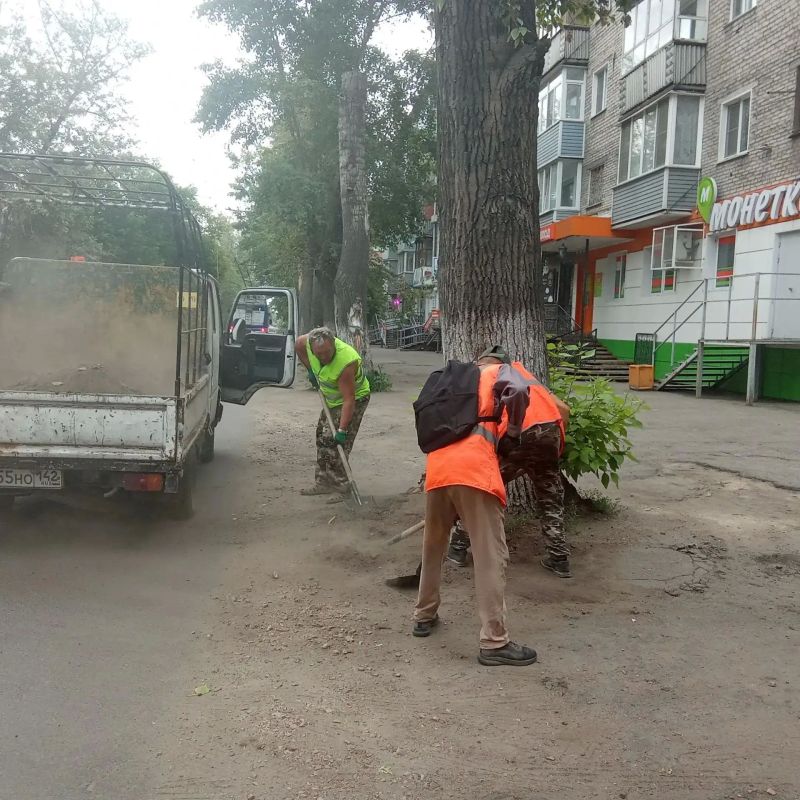 Коммунальные службы Рубцовска продолжают работу по содержанию городских улиц Коммунальные службы Рубцовска продолжают работу по содержанию городских улиц