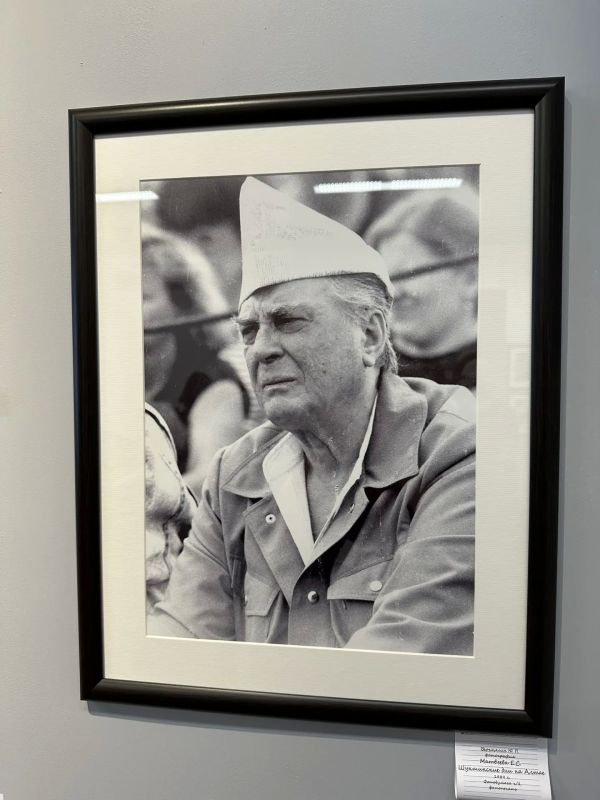 Легенда алтайской фотожурналистики Юрий Верещагин представил летопись Шукшинских чтений Легенда алтайской фотожурналистики Юрий Верещагин представил летопись Шукшинских чтений
