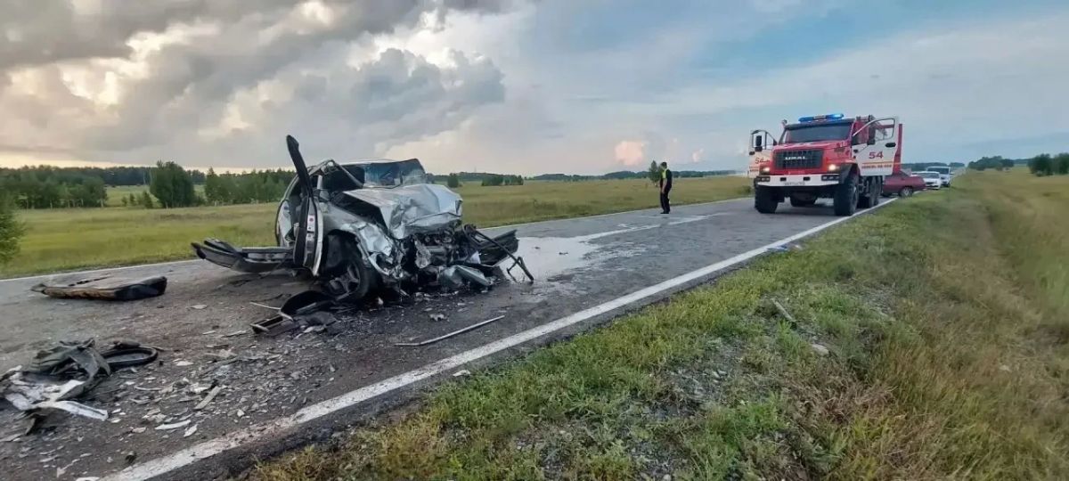 Три человека погибли в ДТП под Камнем-на-Оби, возбуждено уголовное дело