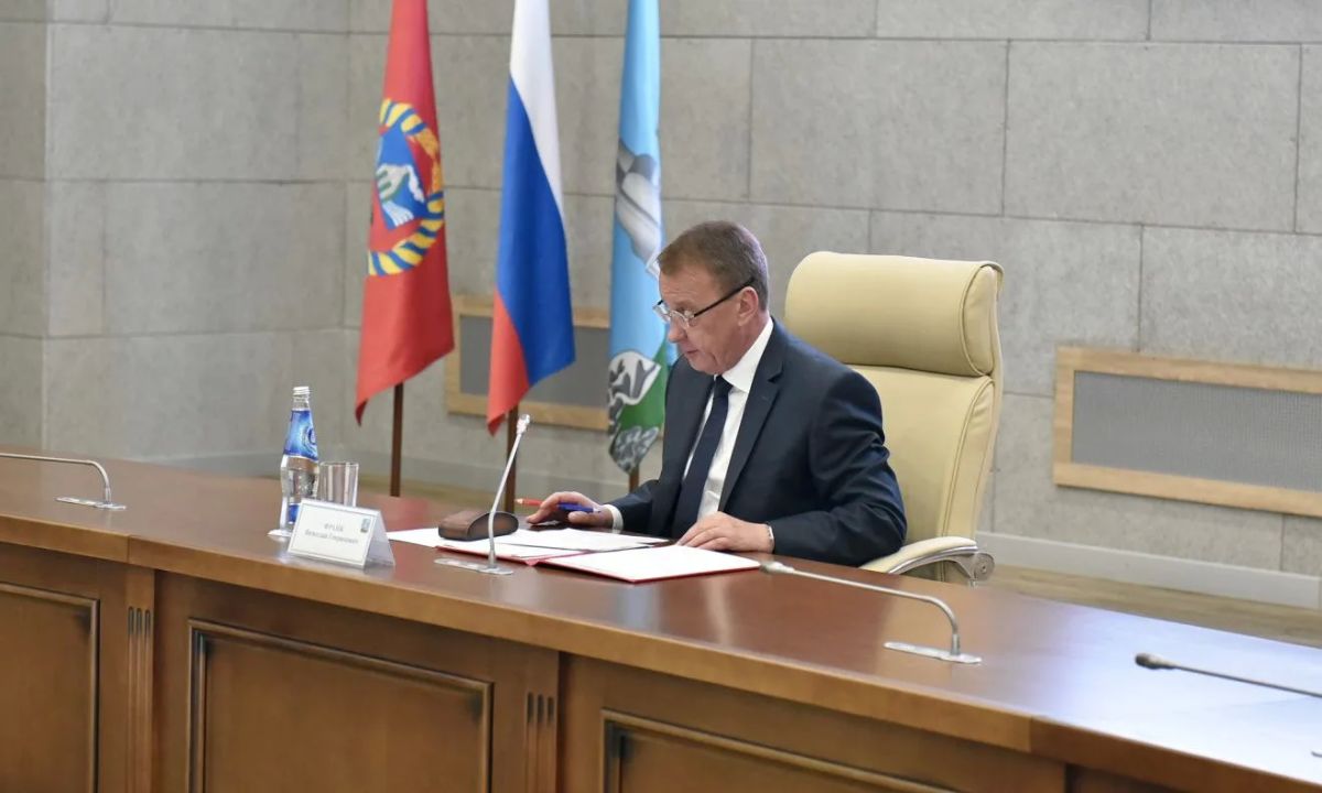 На расширенном аппаратном совещании обсудили оперативную обстановку в Барнауле На расширенном аппаратном совещании обсудили оперативную обстановку в Барнауле