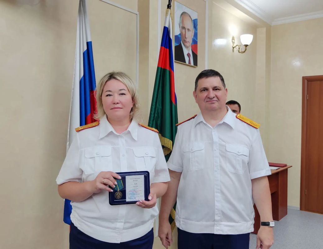 В следственном управлении Следственного комитета Российской Федерации по Алтайскому краю состоялось торжественное мероприятие, посвященное профессиональному празднику В следственном управлении Следственного комитета Российской Федерации по Алтайскому краю состоялось торжественное мероприятие, посвященное профессиональному празднику