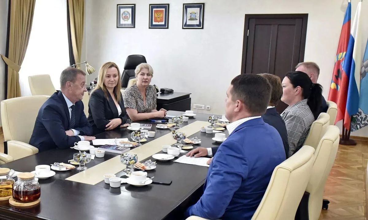 Власти Барнаула планируют зарегистрировать фразу "Барнаул — столица мира" для некоммерческого использования Власти Барнаула планируют зарегистрировать фразу "Барнаул — столица мира" для некоммерческого использования