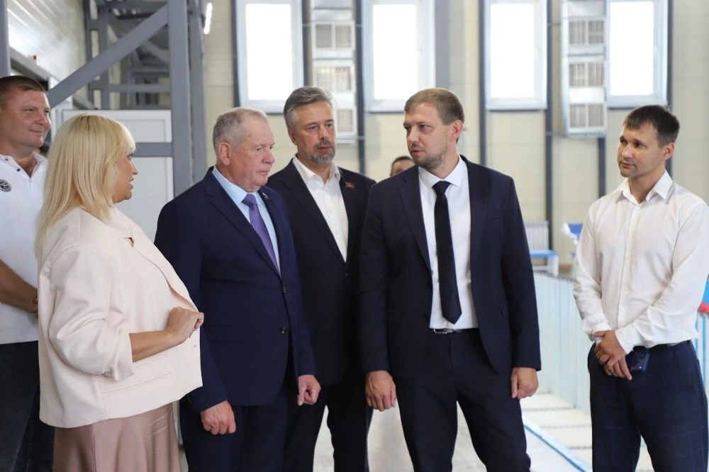 В Бийске завершается строительство модульного бассейна «Лазурный» В Бийске завершается строительство модульного бассейна «Лазурный»