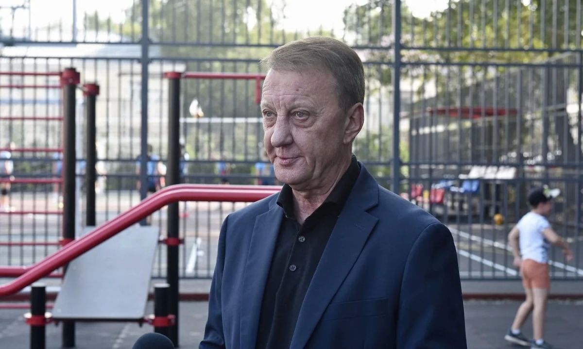В Барнауле появилась ещё одна «умная» спортивная площадка В Барнауле появилась ещё одна «умная» спортивная площадка