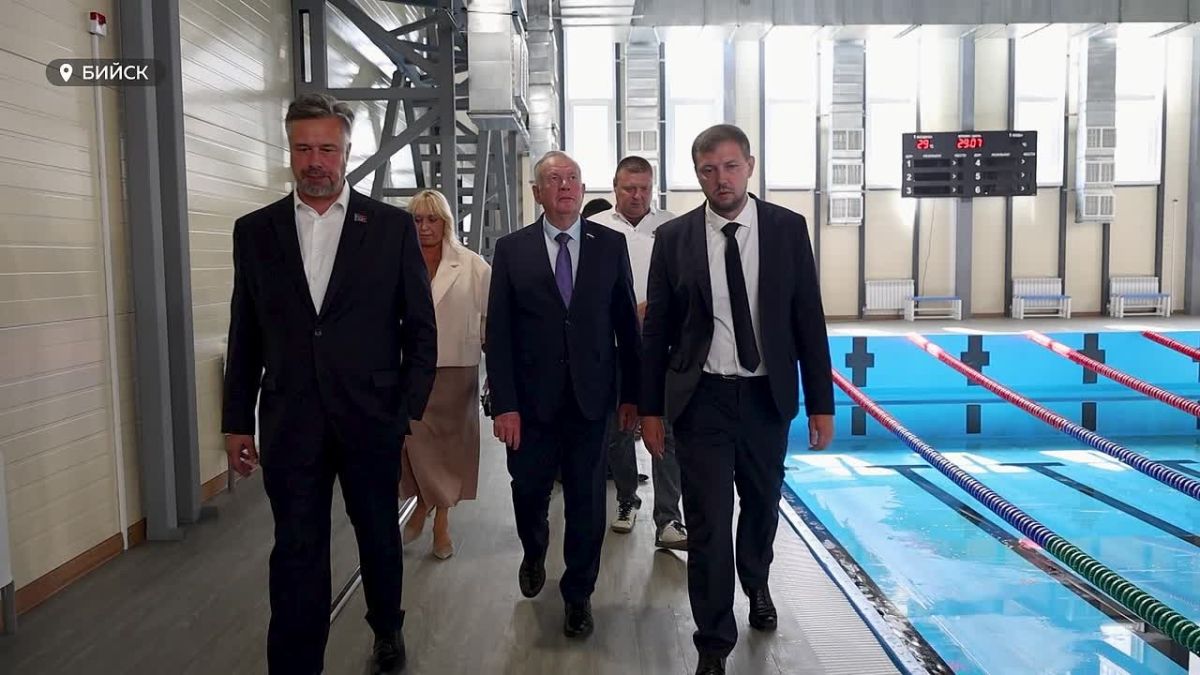 Бийск готовится к открытию нового модульного бассейна «Лазурный»