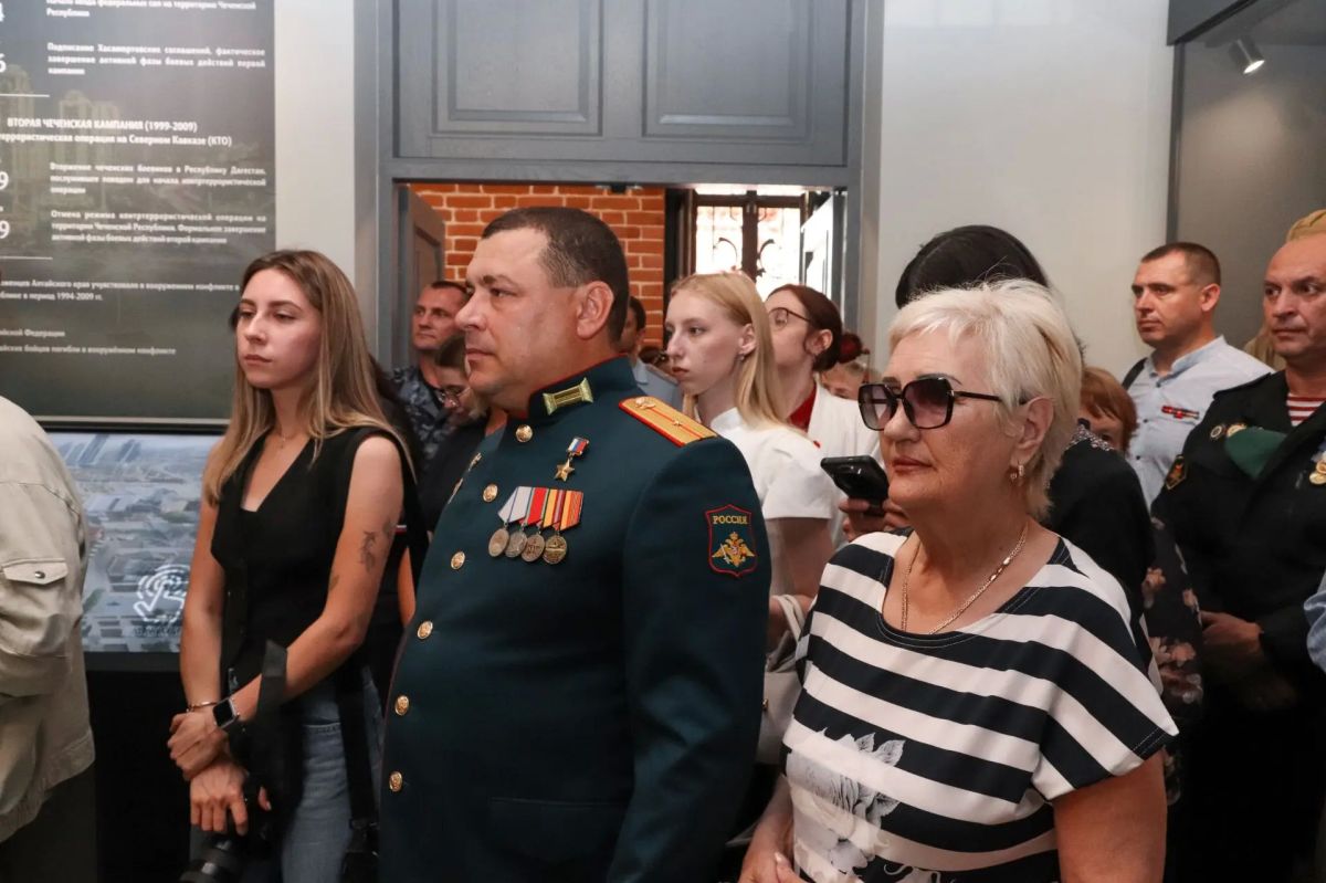 В Музее военной истории в Барнауле открылась новая экспозиция, посвященная чеченскому конфликту В Музее военной истории в Барнауле открылась новая экспозиция, посвященная чеченскому конфликту